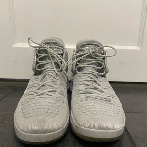 Flight speed Jordan’s size 8